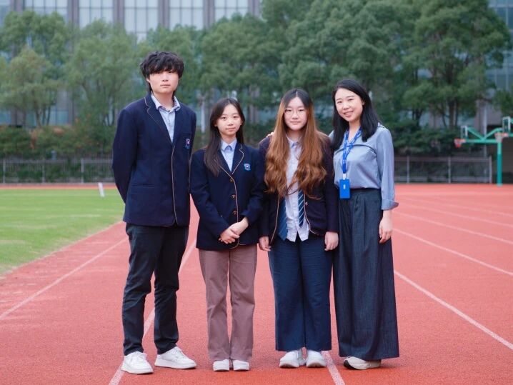 东鼎国际部学子斩获英国SMC竞赛金奖 全员折桂展现卓越数学实力 - 第4张 - 择校360网 东鼎国际部学子斩获英国SMC竞赛金奖 全员折桂展现卓越数学实力 - 第4张